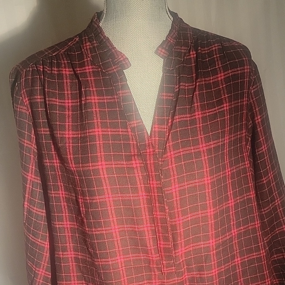 Counterparts Womans Classic Red Plaid Half Way Button Down Blouse, Size: XL, NWT - Picture 2 of 12